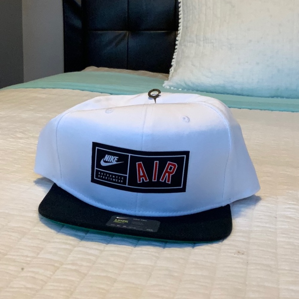 Nike Air SnapBack Hat